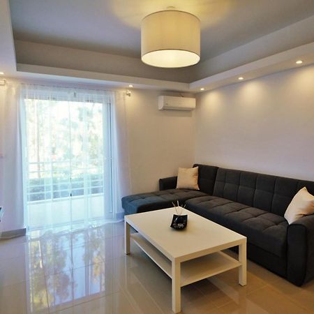 Athena Apartment Artemida  Exterior photo
