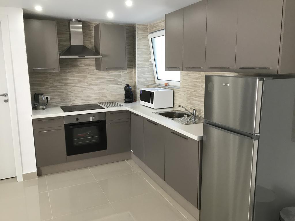Athena Apartment Artemida  Exterior photo