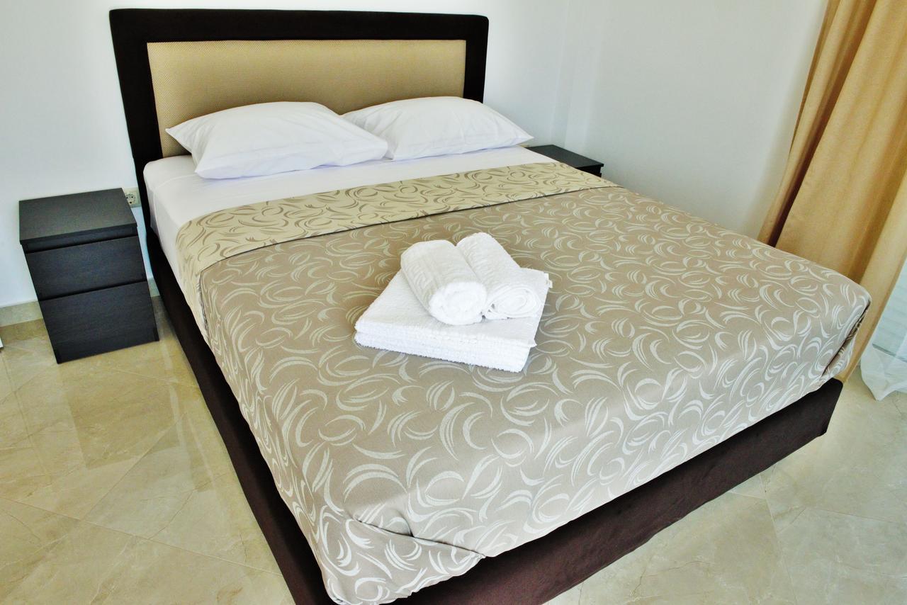 Athena Apartment Artemida  Exterior photo